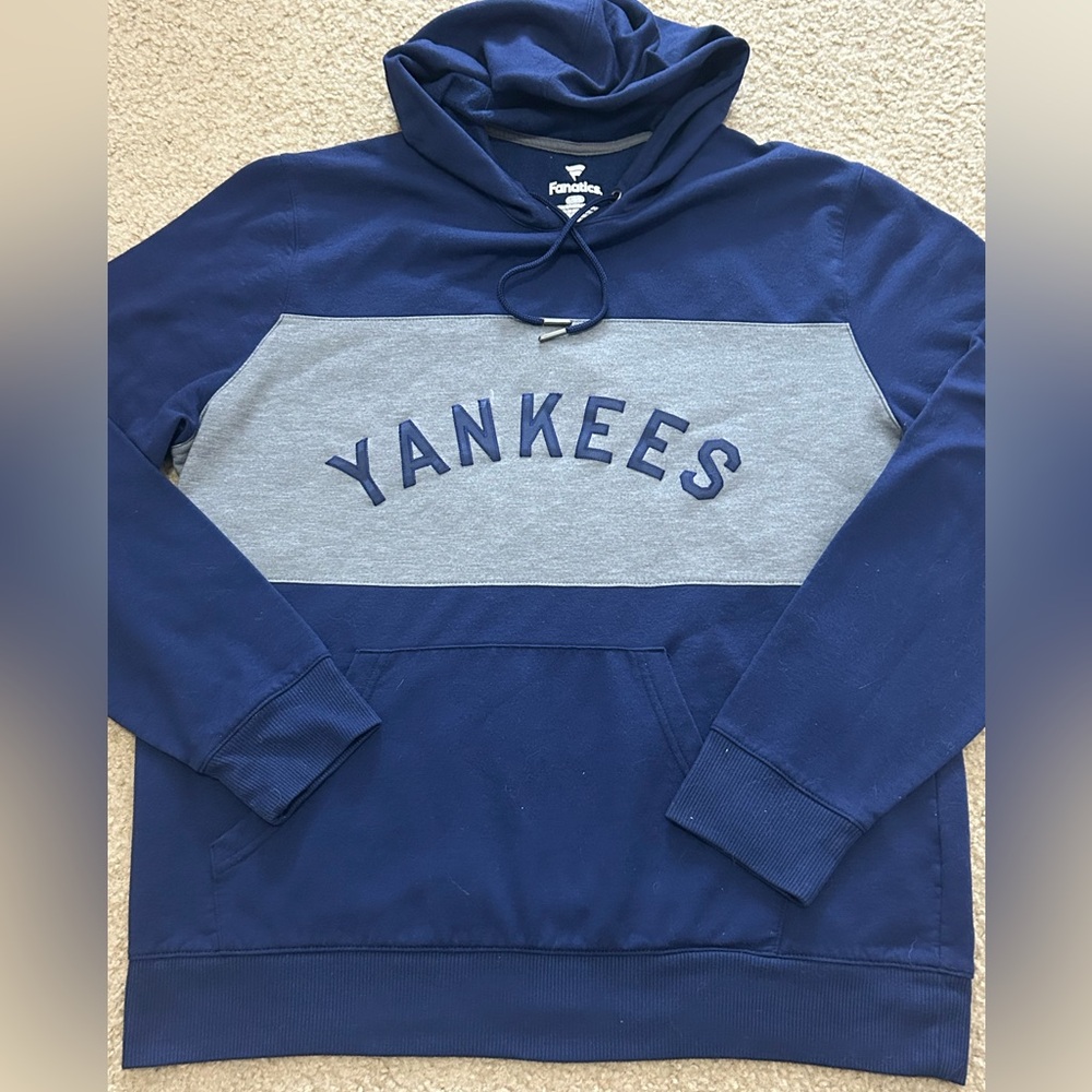 Fanatics Men’s Large NY Yankees Hoodie Pullover